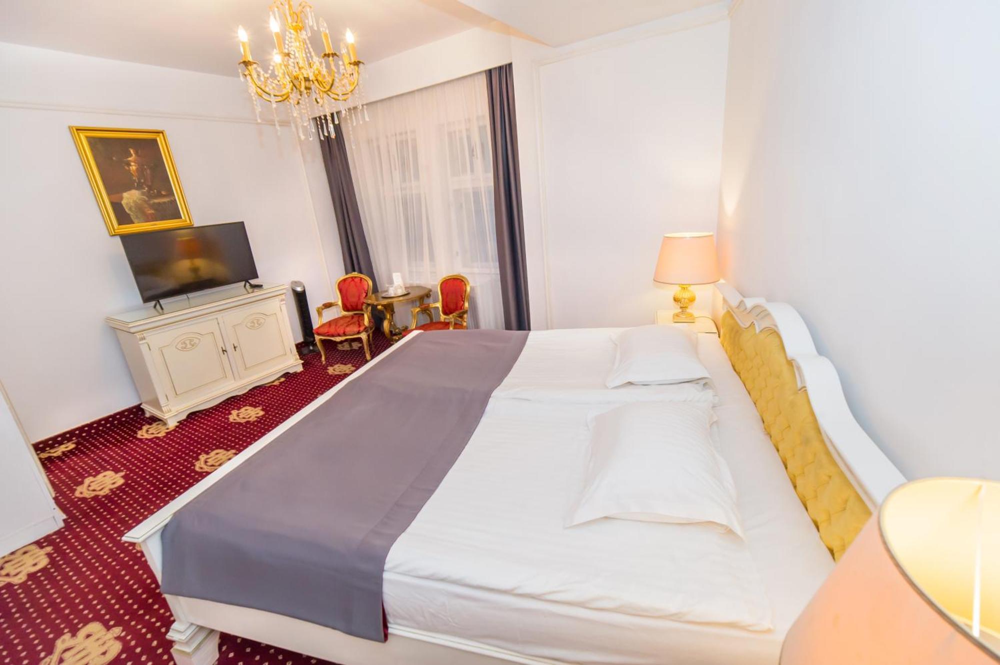 Hotel Imparatul Romanilor & Sibiu